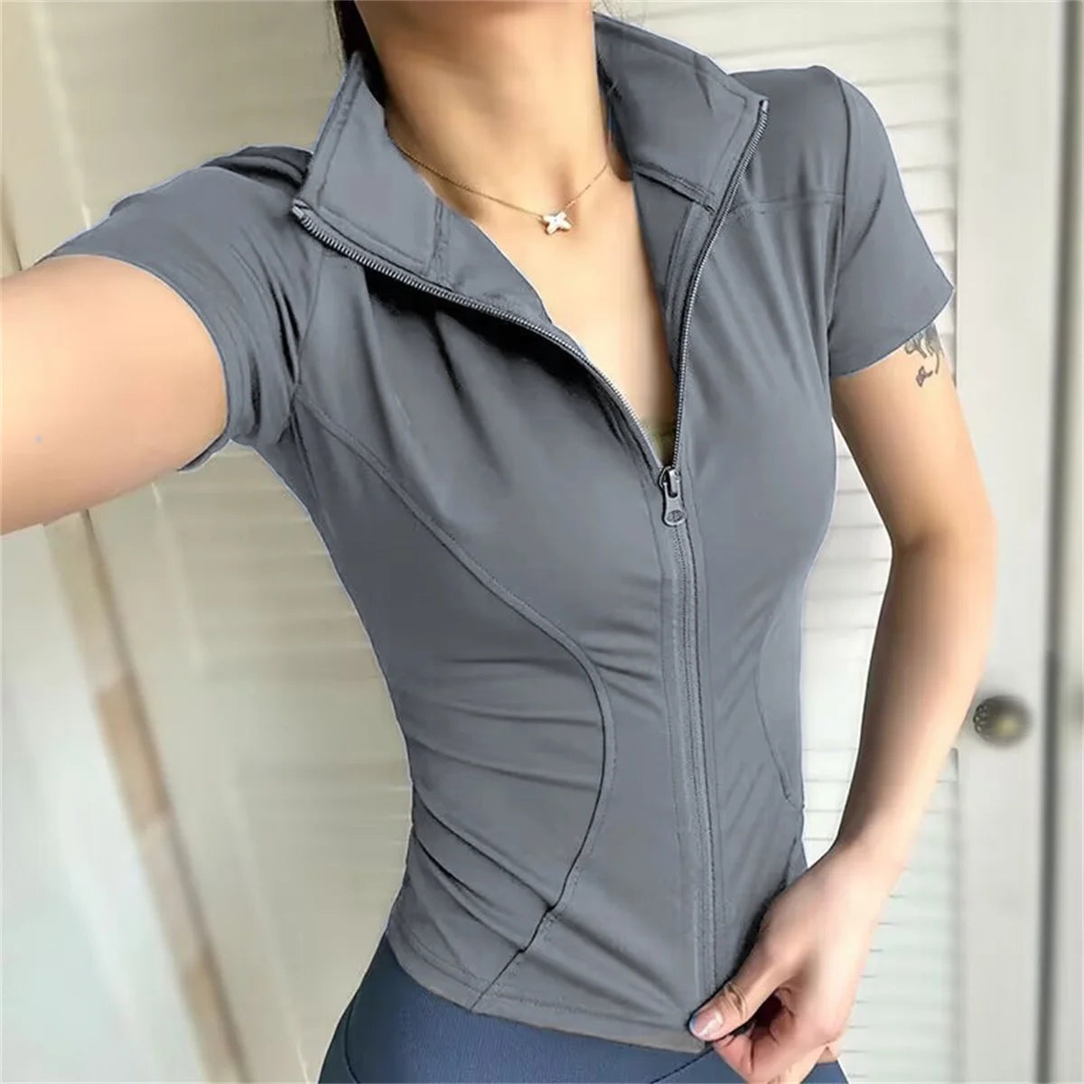 Women's Zip-Up Active Top – Short Sleeve